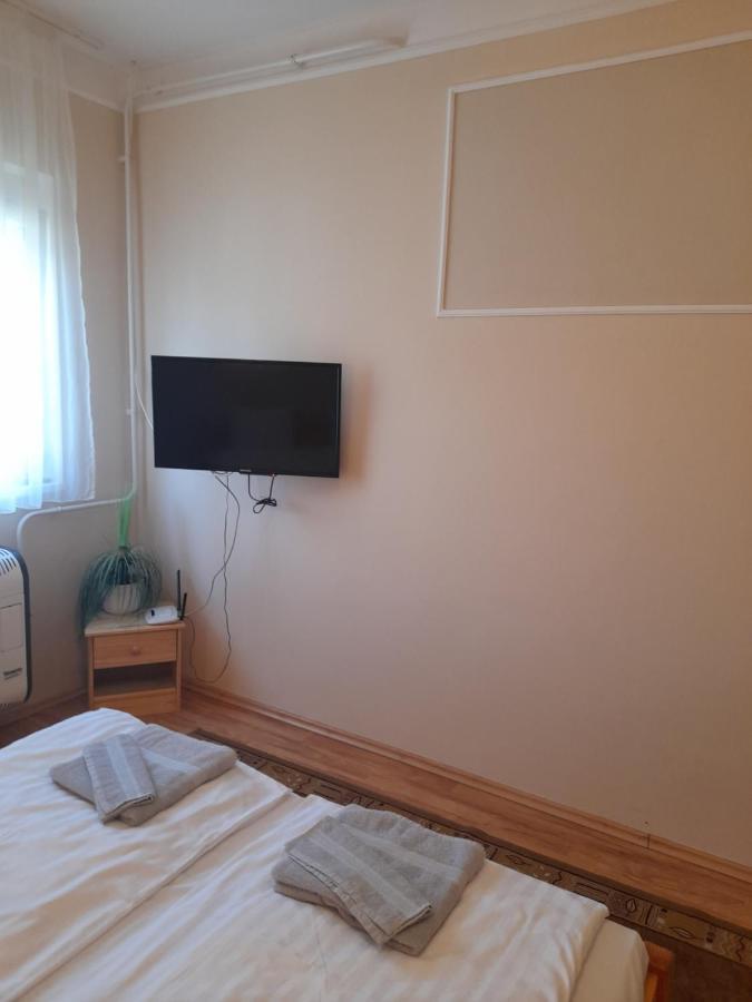 Thermal Apartman Tiszafuered Екстериор снимка